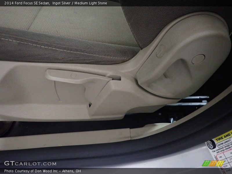 Ingot Silver / Medium Light Stone 2014 Ford Focus SE Sedan