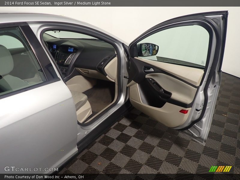 Ingot Silver / Medium Light Stone 2014 Ford Focus SE Sedan
