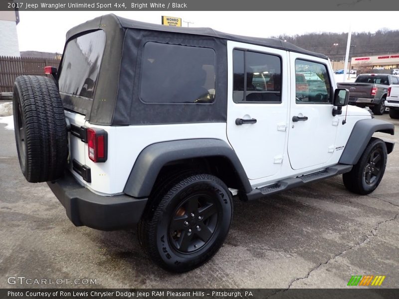 Bright White / Black 2017 Jeep Wrangler Unlimited Sport 4x4