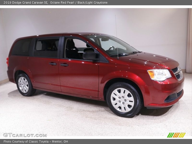 Octane Red Pearl / Black/Light Graystone 2019 Dodge Grand Caravan SE