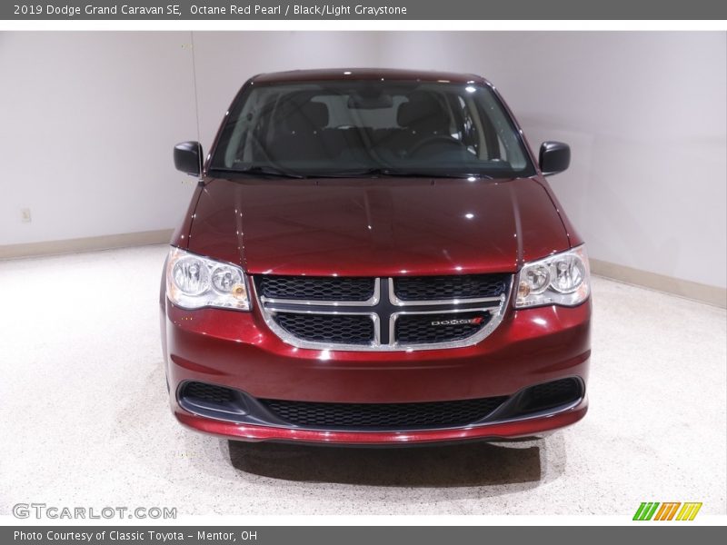Octane Red Pearl / Black/Light Graystone 2019 Dodge Grand Caravan SE