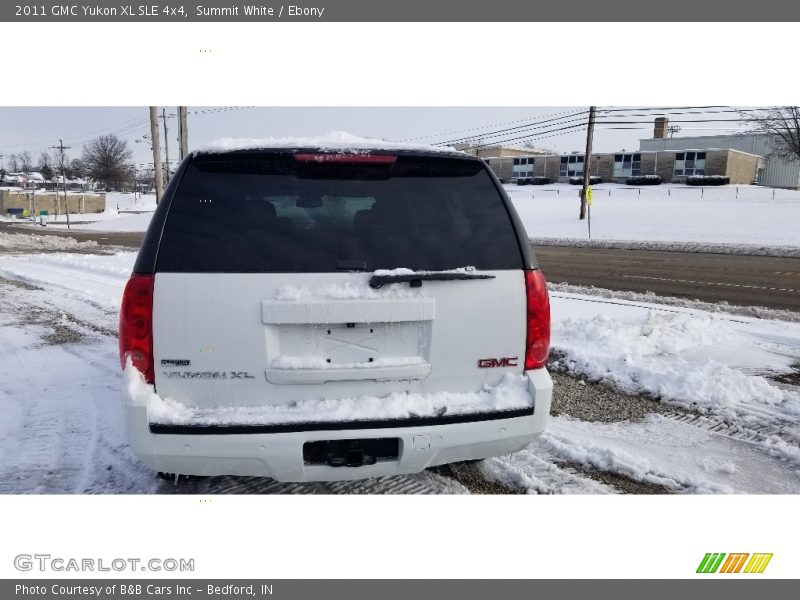 Summit White / Ebony 2011 GMC Yukon XL SLE 4x4
