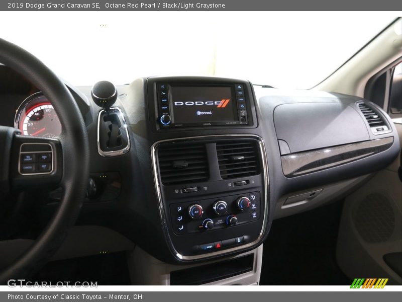 Octane Red Pearl / Black/Light Graystone 2019 Dodge Grand Caravan SE