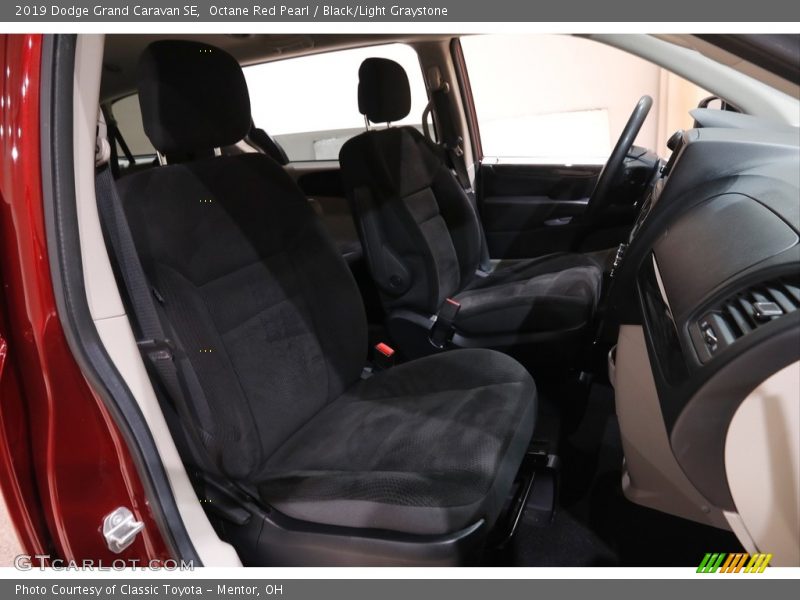 Octane Red Pearl / Black/Light Graystone 2019 Dodge Grand Caravan SE
