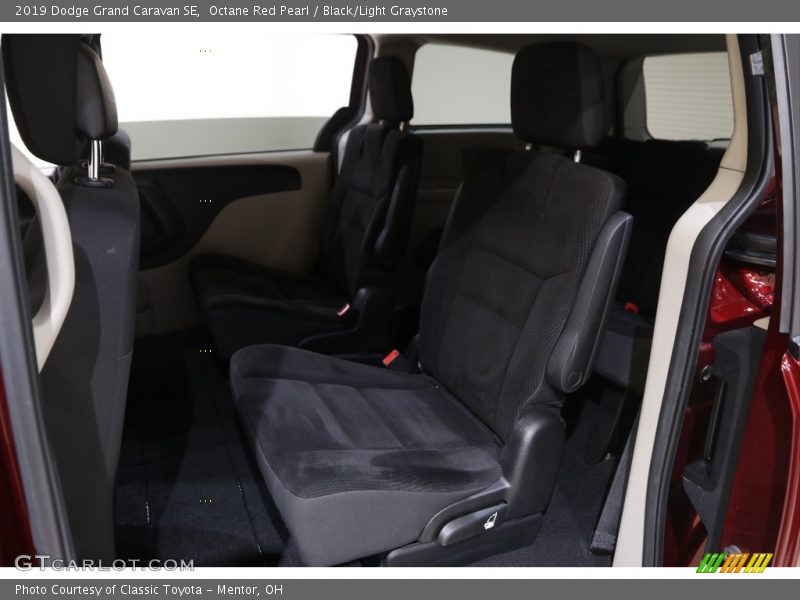 Octane Red Pearl / Black/Light Graystone 2019 Dodge Grand Caravan SE