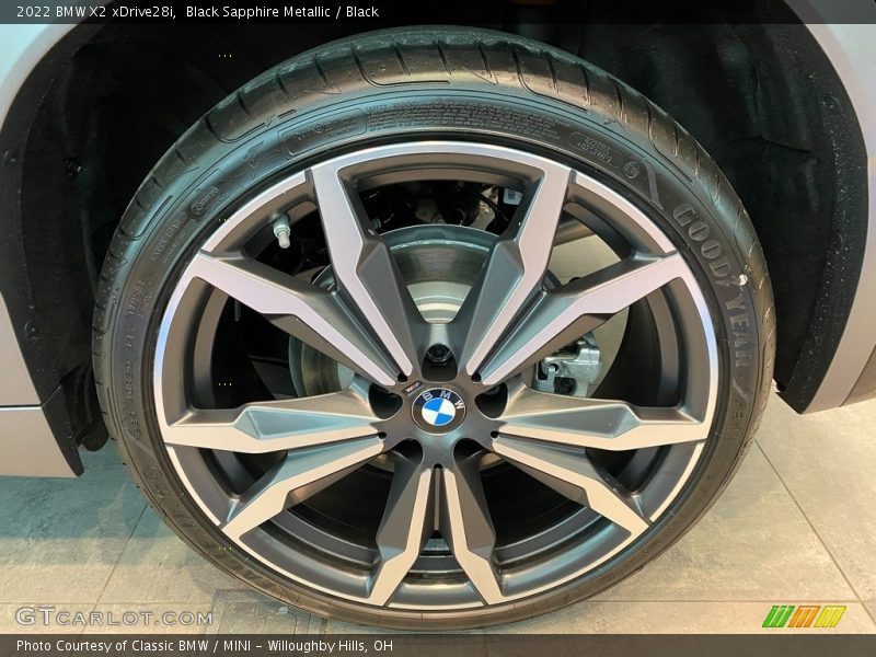  2022 X2 xDrive28i Wheel