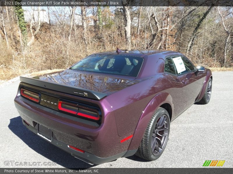 Hellraisin / Black 2021 Dodge Challenger R/T Scat Pack Widebody