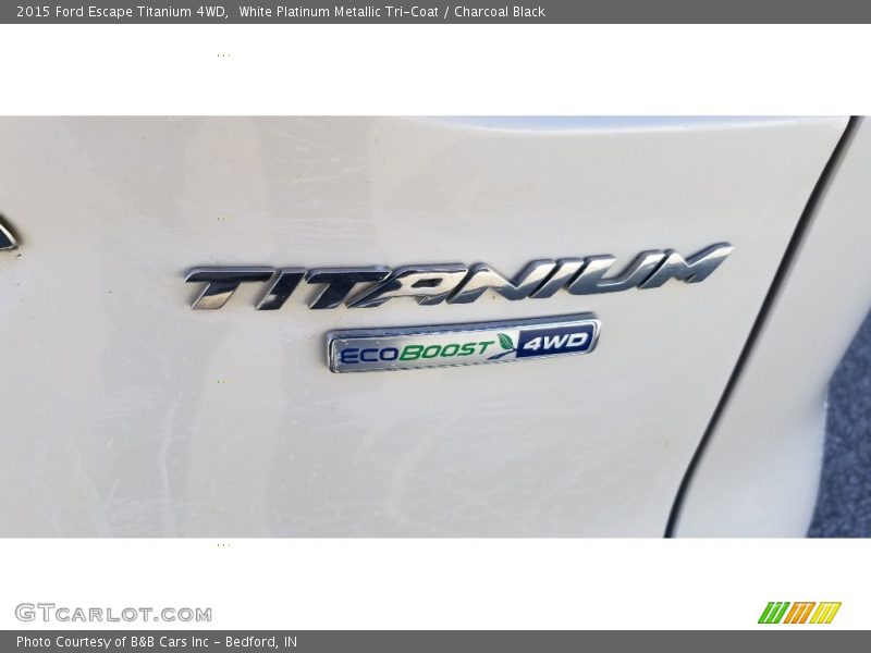 White Platinum Metallic Tri-Coat / Charcoal Black 2015 Ford Escape Titanium 4WD