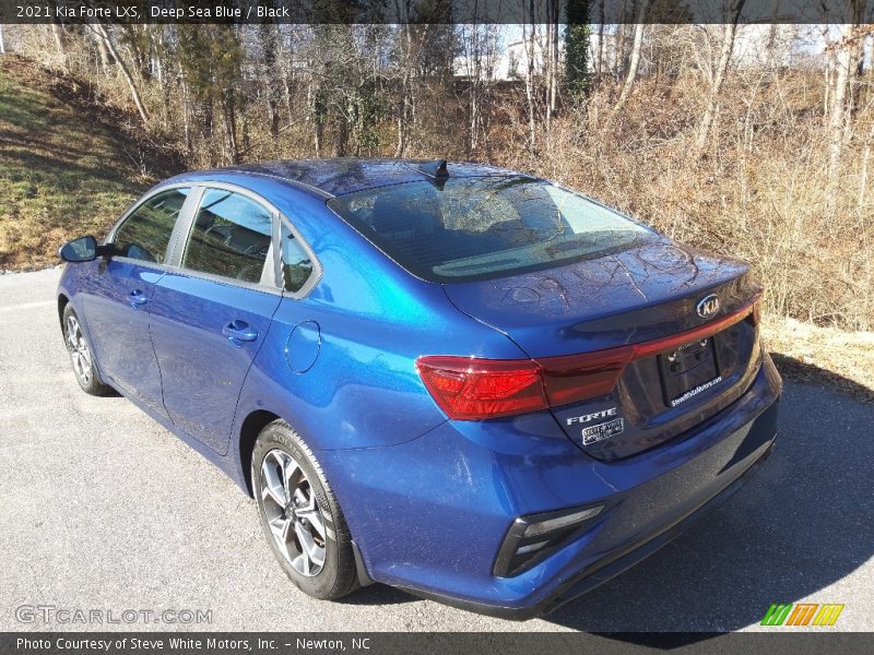 Deep Sea Blue / Black 2021 Kia Forte LXS