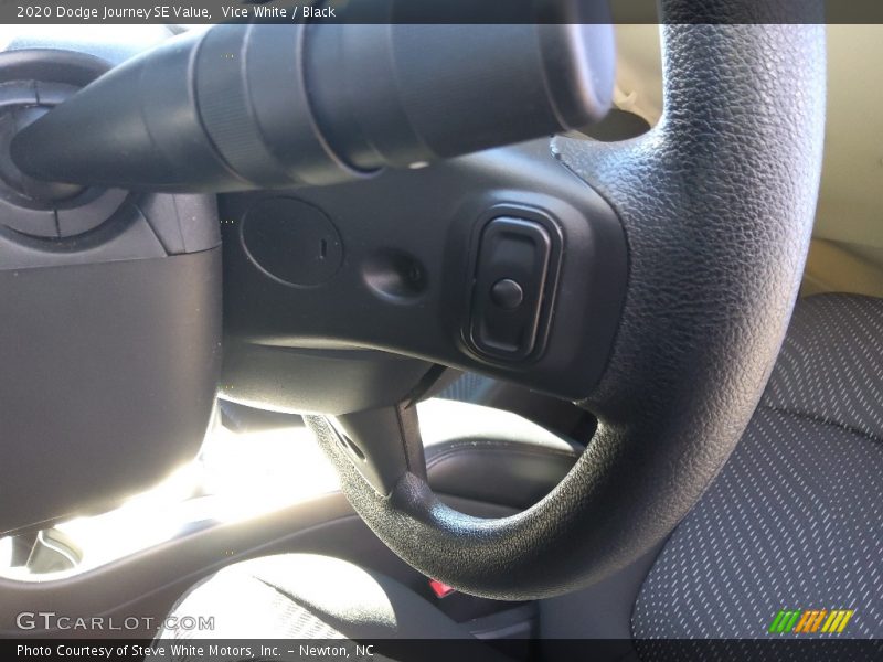 Vice White / Black 2020 Dodge Journey SE Value