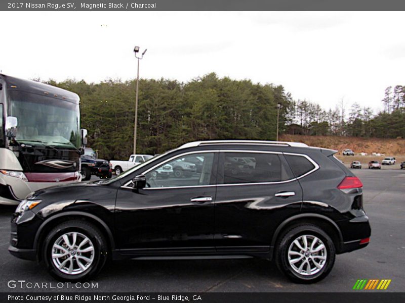  2017 Rogue SV Magnetic Black