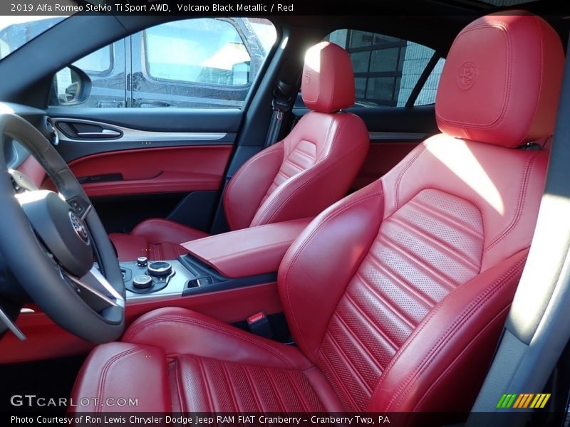 Volcano Black Metallic / Red 2019 Alfa Romeo Stelvio Ti Sport AWD