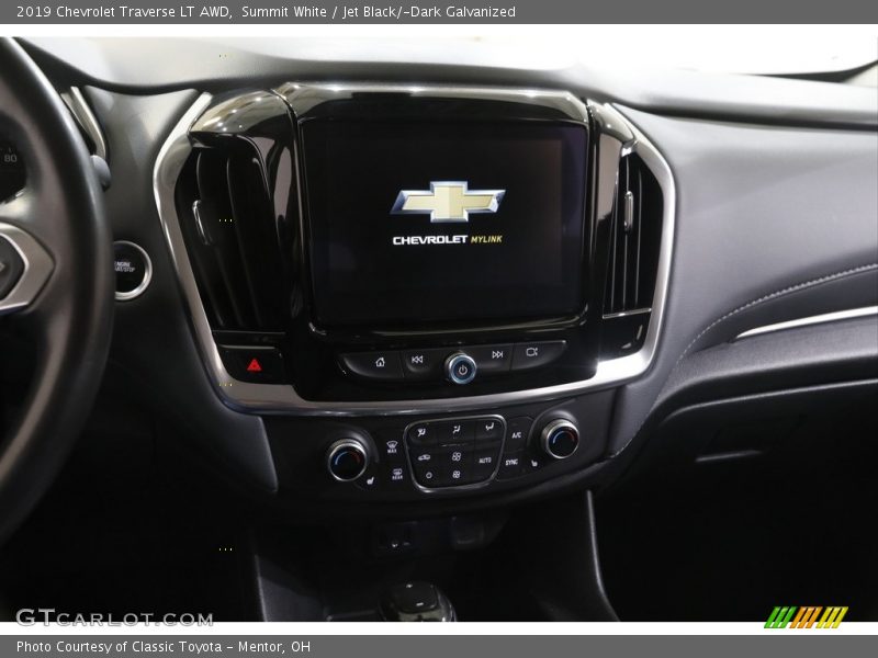 Summit White / Jet Black/­Dark Galvanized 2019 Chevrolet Traverse LT AWD