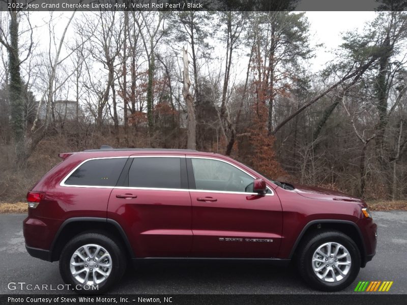  2022 Grand Cherokee Laredo 4x4 Velvet Red Pearl
