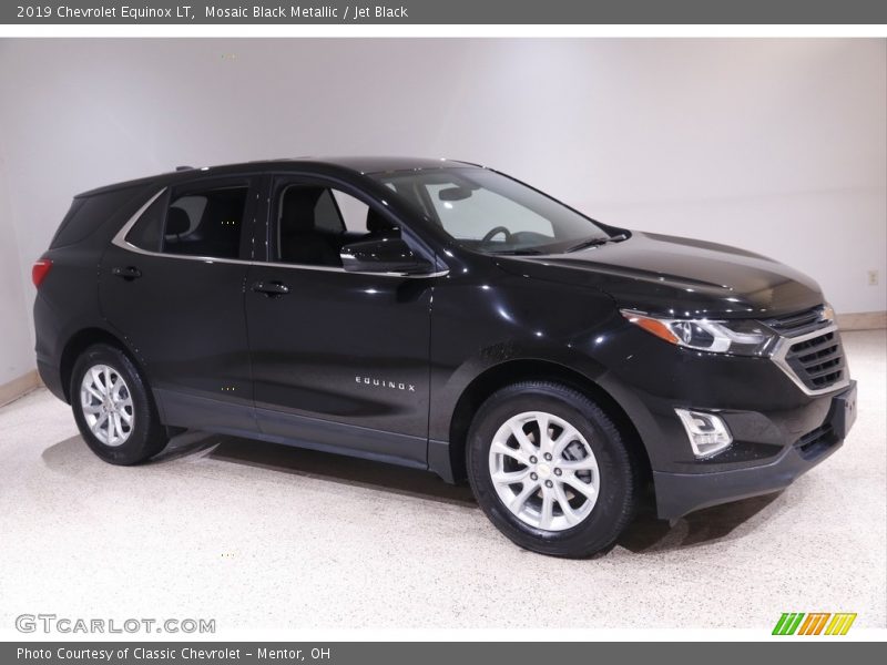 Mosaic Black Metallic / Jet Black 2019 Chevrolet Equinox LT