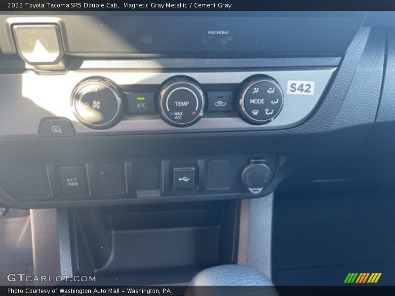 Magnetic Gray Metallic / Cement Gray 2022 Toyota Tacoma SR5 Double Cab