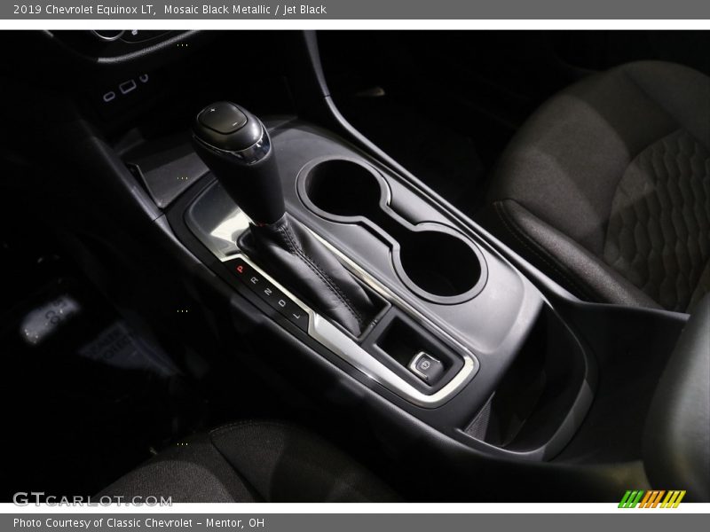 Mosaic Black Metallic / Jet Black 2019 Chevrolet Equinox LT