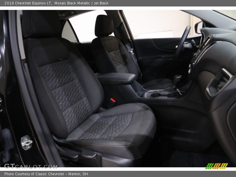 Mosaic Black Metallic / Jet Black 2019 Chevrolet Equinox LT