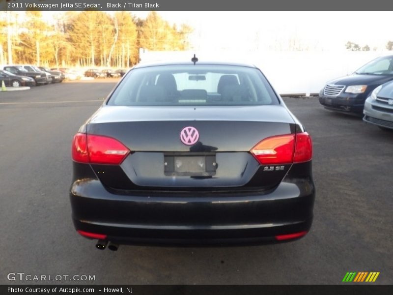 Black / Titan Black 2011 Volkswagen Jetta SE Sedan