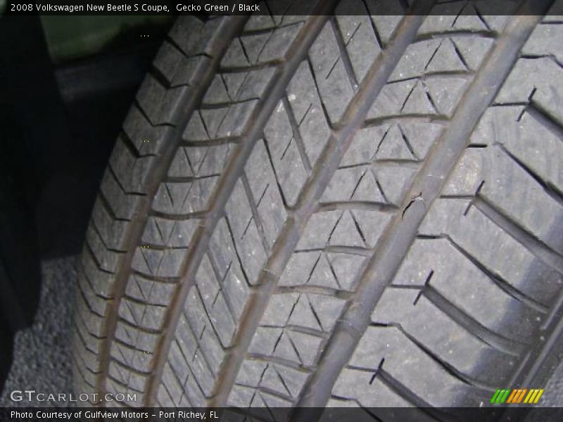 Gecko Green / Black 2008 Volkswagen New Beetle S Coupe