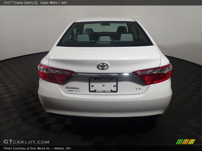 Super White / Ash 2017 Toyota Camry LE