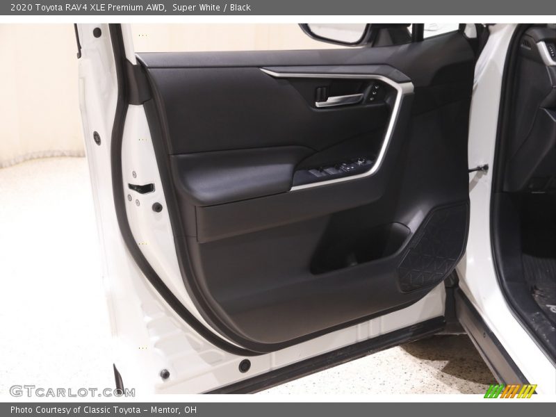 Super White / Black 2020 Toyota RAV4 XLE Premium AWD