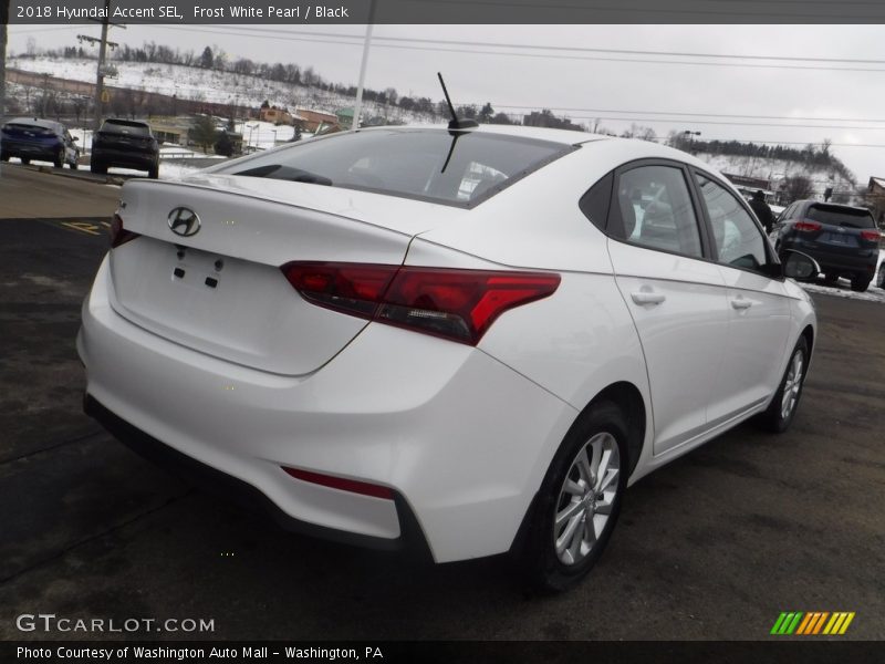 Frost White Pearl / Black 2018 Hyundai Accent SEL