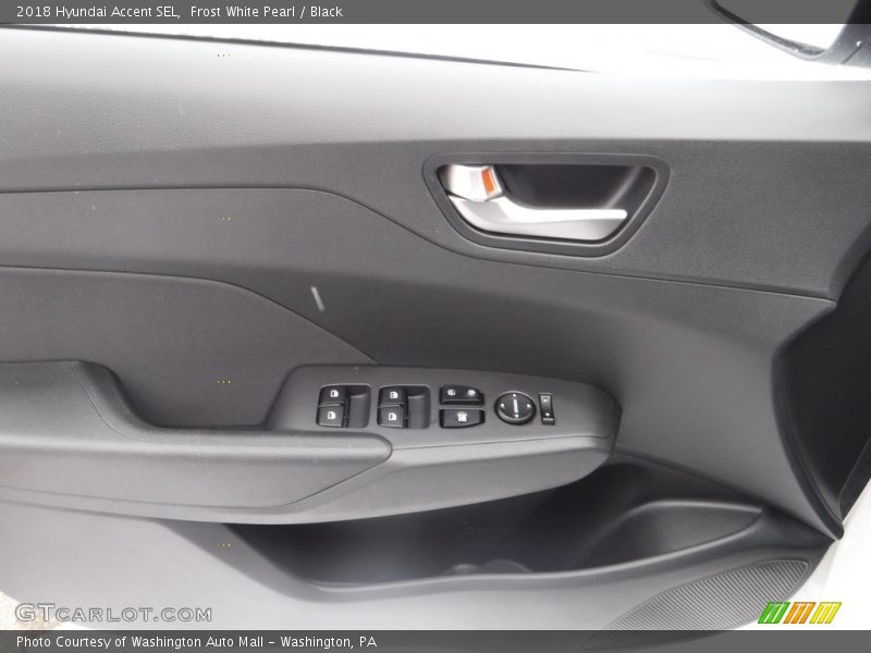 Frost White Pearl / Black 2018 Hyundai Accent SEL