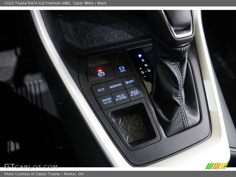 Super White / Black 2020 Toyota RAV4 XLE Premium AWD