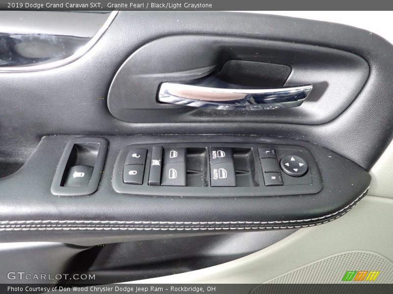 Granite Pearl / Black/Light Graystone 2019 Dodge Grand Caravan SXT