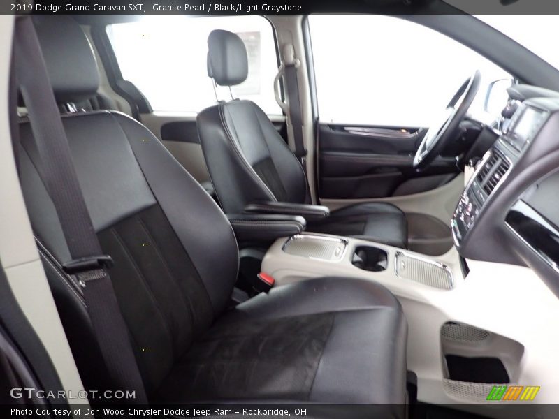 Granite Pearl / Black/Light Graystone 2019 Dodge Grand Caravan SXT