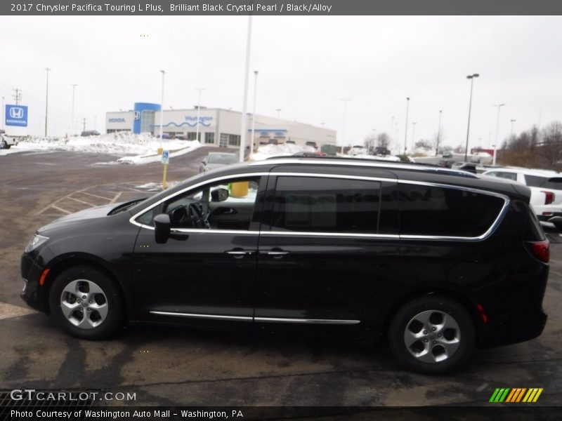 Brilliant Black Crystal Pearl / Black/Alloy 2017 Chrysler Pacifica Touring L Plus