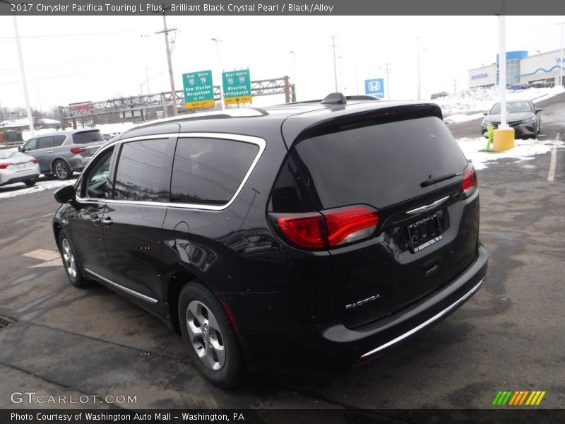 Brilliant Black Crystal Pearl / Black/Alloy 2017 Chrysler Pacifica Touring L Plus