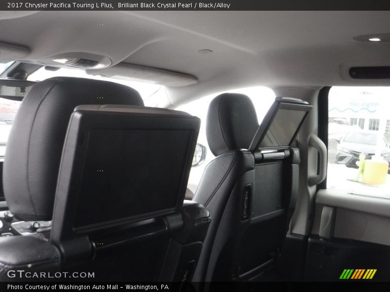 Brilliant Black Crystal Pearl / Black/Alloy 2017 Chrysler Pacifica Touring L Plus