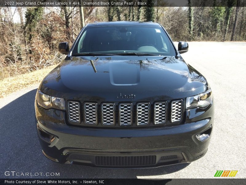 Diamond Black Crystal Pearl / Black 2022 Jeep Grand Cherokee Laredo X 4x4