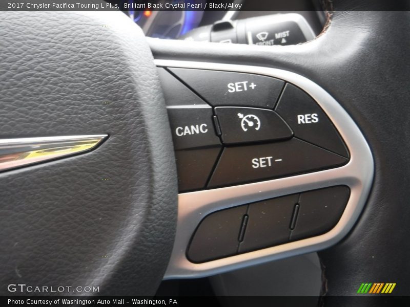 Brilliant Black Crystal Pearl / Black/Alloy 2017 Chrysler Pacifica Touring L Plus
