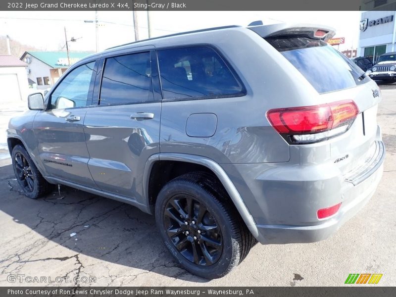 Sting-Gray / Black 2022 Jeep Grand Cherokee Laredo X 4x4