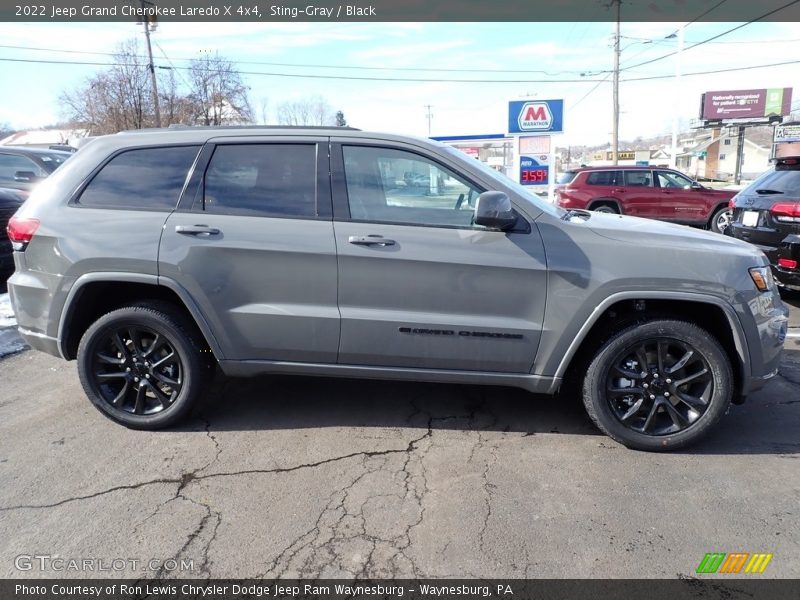  2022 Grand Cherokee Laredo X 4x4 Sting-Gray