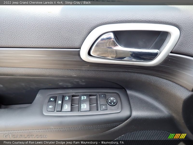 Sting-Gray / Black 2022 Jeep Grand Cherokee Laredo X 4x4
