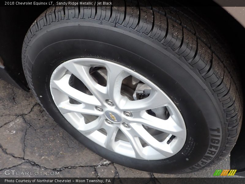 Sandy Ridge Metallic / Jet Black 2018 Chevrolet Equinox LT