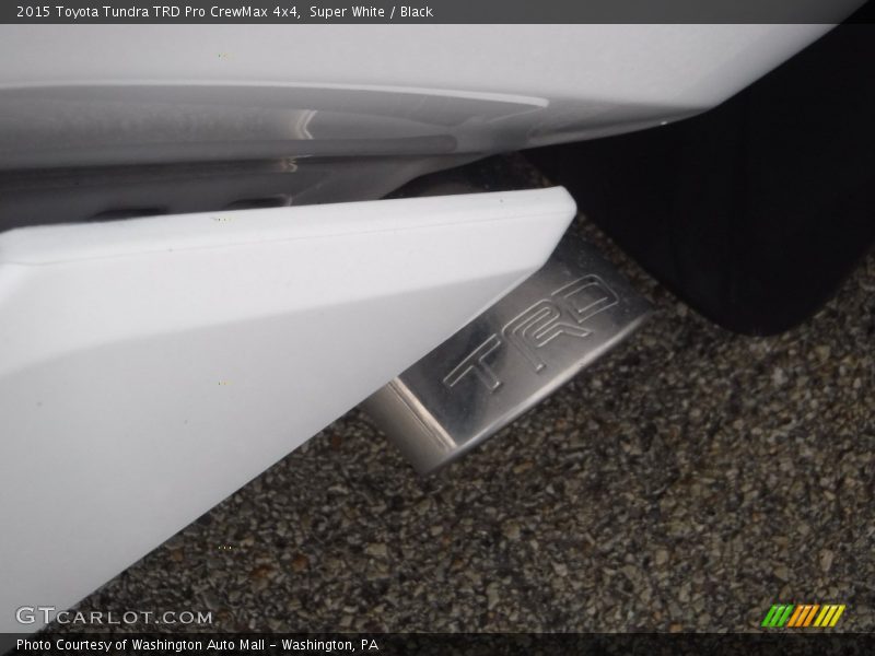 Super White / Black 2015 Toyota Tundra TRD Pro CrewMax 4x4