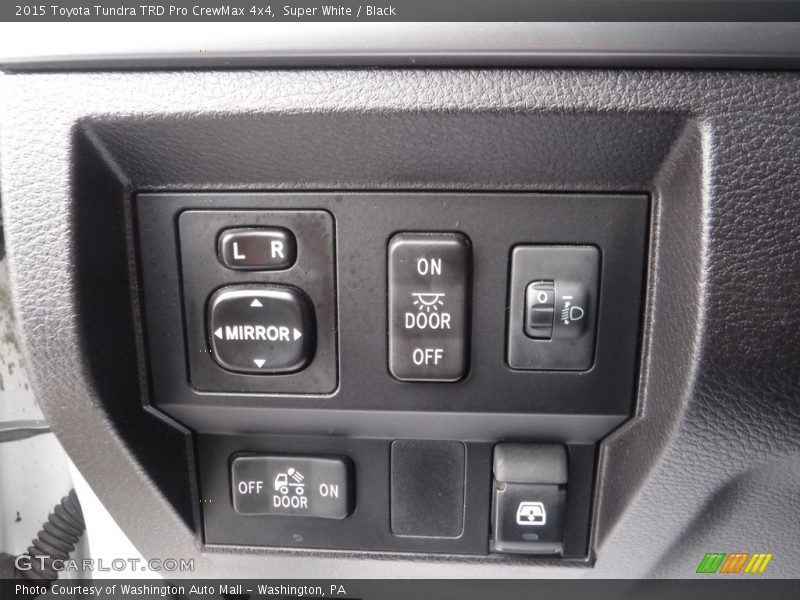 Super White / Black 2015 Toyota Tundra TRD Pro CrewMax 4x4