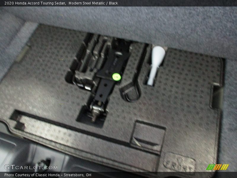 Modern Steel Metallic / Black 2020 Honda Accord Touring Sedan