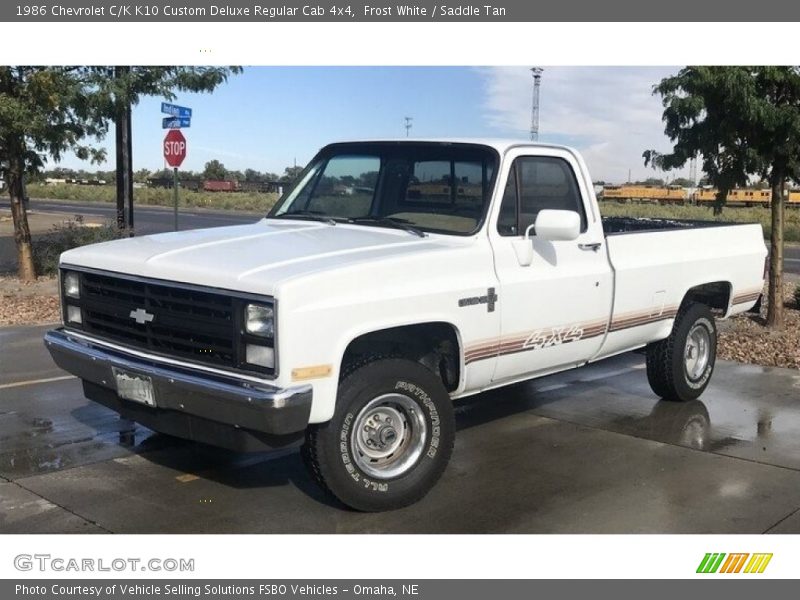 Front 3/4 View of 1986 C/K K10 Custom Deluxe Regular Cab 4x4