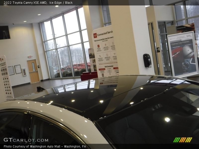 Ice Edge / Black 2022 Toyota Camry XSE AWD