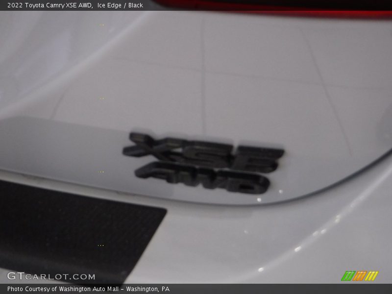 Ice Edge / Black 2022 Toyota Camry XSE AWD