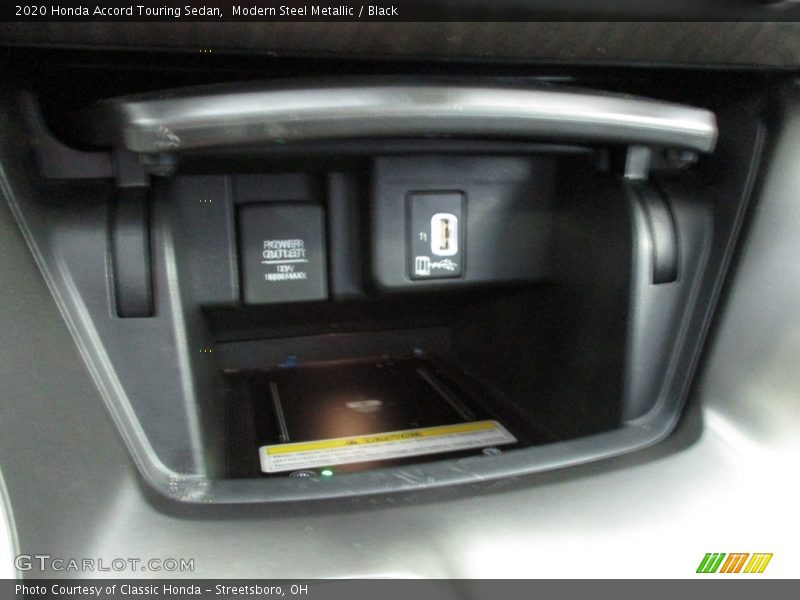 Modern Steel Metallic / Black 2020 Honda Accord Touring Sedan