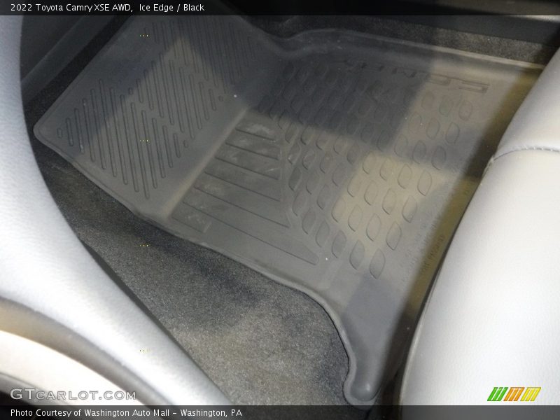 Ice Edge / Black 2022 Toyota Camry XSE AWD