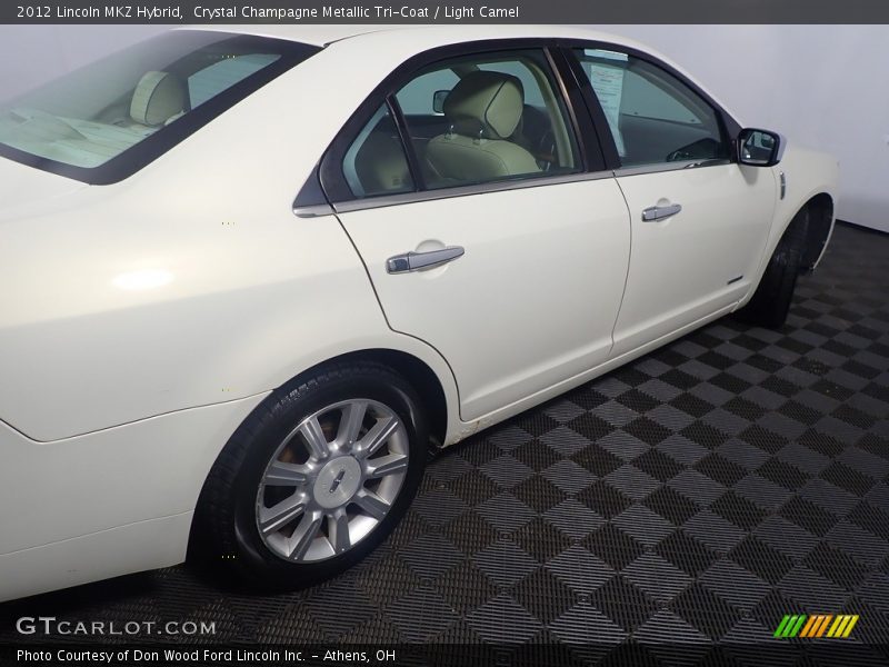 Crystal Champagne Metallic Tri-Coat / Light Camel 2012 Lincoln MKZ Hybrid