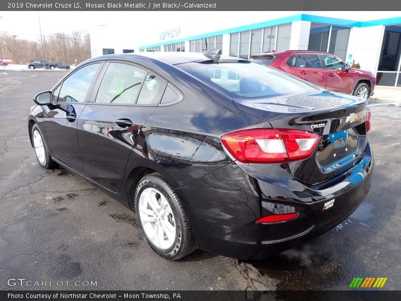 Mosaic Black Metallic / Jet Black/­Galvanized 2019 Chevrolet Cruze LS